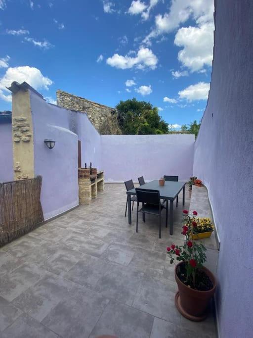 فيلا Gite Le Patio Bourg-Saint-Andéol المظهر الخارجي الصورة